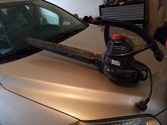 Black and Decker blower