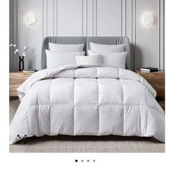 Martha Stewart White Goose Feather and Down White King Size Comforter