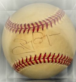 Tony Gwynn signed baseball