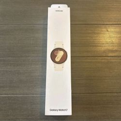 BRAND NEW Samsung Galaxy Watch 7 Smartwatch WiFi Bluetooth GPS Cream