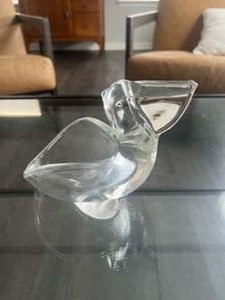 Pelican Dish