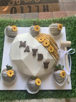 Heart Breakable Sunflowers Custom With Chocolate Covered Strawberries 