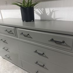 Green Dresser