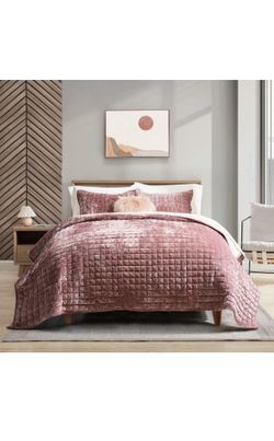 RECYCO Luxury Velvet Quilt Set Full Queen Size, Lightweight Velvet Comforter Set, Oversized Bedspread Coverlet Quilted Bedding Set, with 2 Matching Pi