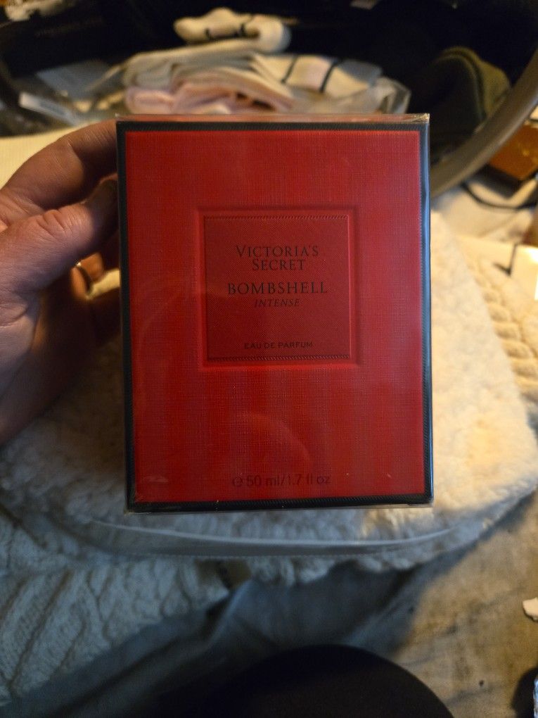 New Unopened Victoria's Secret Bombshell- Intense