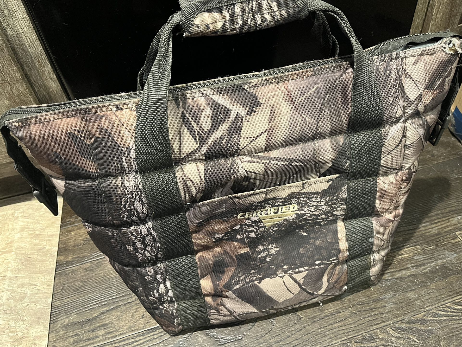 Realtree Camo Insulated Cooler
