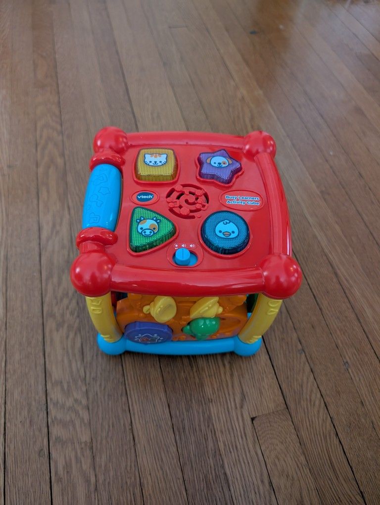 VTech Activity Cube