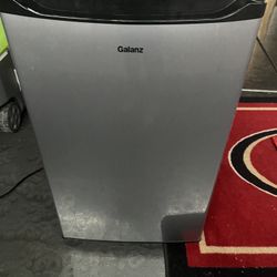 Galanz stainless Steel Mini Fridge 