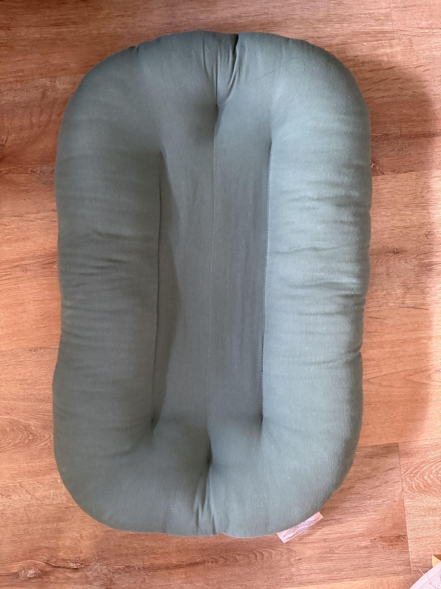 SnuggleMeOrganic Baby Lounger With Additional Cover