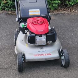 Honda Self Propelled Lawn Mower!