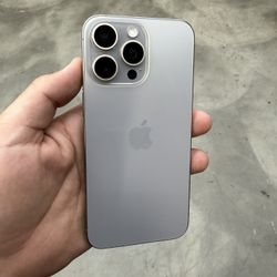 iPhone 15 Pro Max 256gb (Unlocked) 