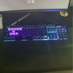 Steelseries apex 5 Customizable Colors And Magnetic Arm Rest