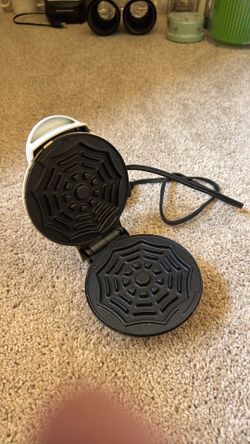 Waffle maker