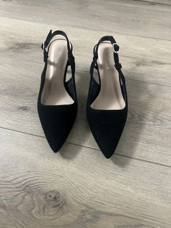 black kitten heels