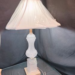Decorative Vintage Table Lamp With Shade 