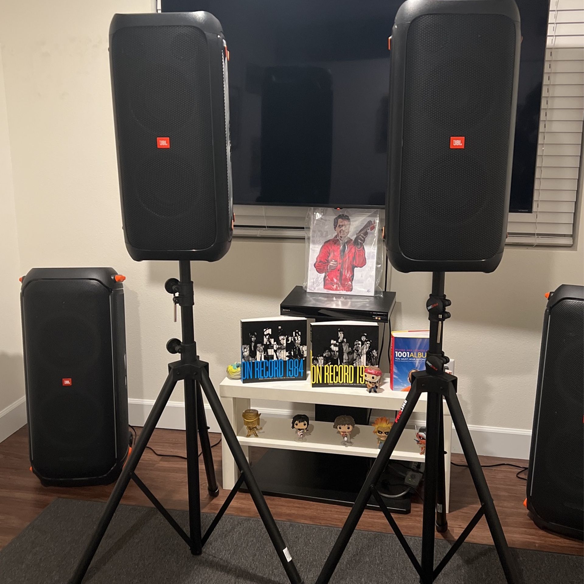 JBL Partybox 310 Powered Speakers With Stands for Sale in JBL Partybox 310 Powered Speakers With Stands for Sale in