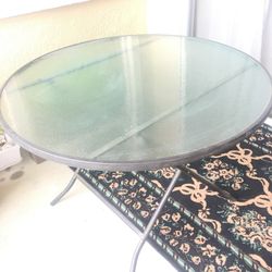 Patio Foldable Round Glass Top Table 