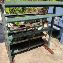 Peterson pressure tester for cylinder heads