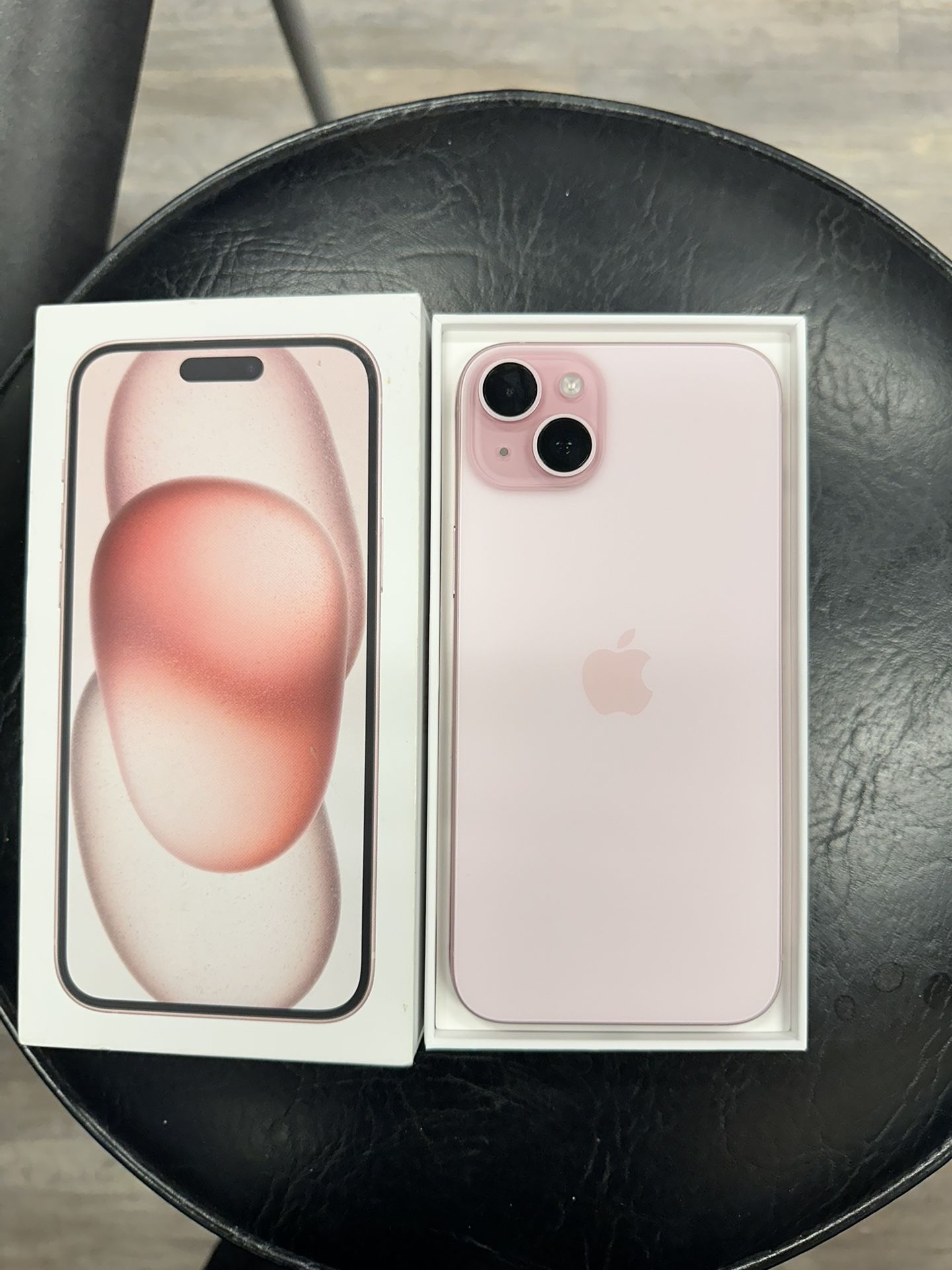 iphone 15 plus pink