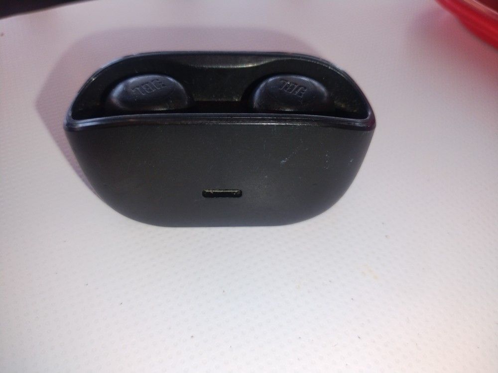 JBL WIRELESS HEADPHONES