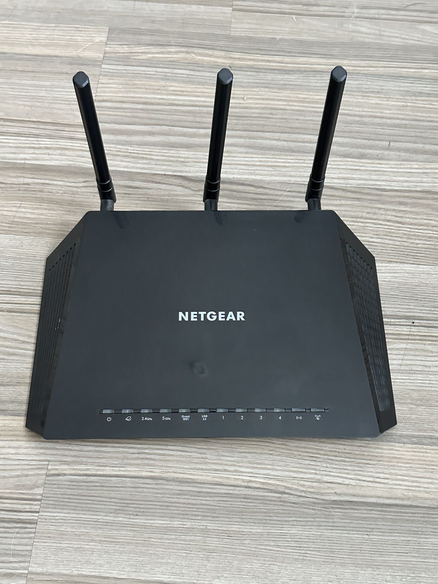Nighthawk AC1750 Smart Wi-Fi Router 