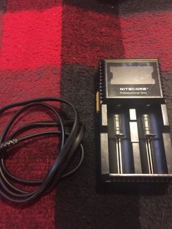 Battery’s and dual charging outlet : 2400MaH battery’s