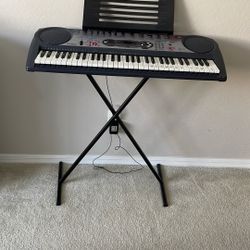 Casio LK-35 Electronic Keyboard