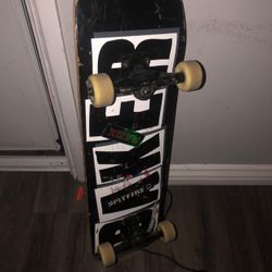 Size 8 Skateboard 