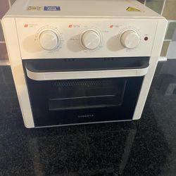 Weesta 4 Slice Toaster Oven And Air Fryer