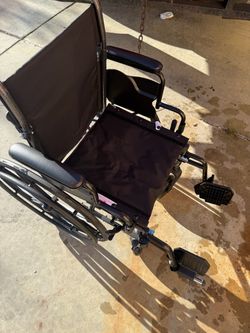 Standard Folding Wheelchair with Footrests