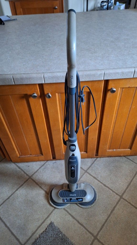Shark Steam Spin Scrubbing Mop