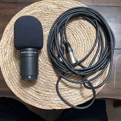 1 Microphone ZOOM Dynamic ZDM-1 & Cable.