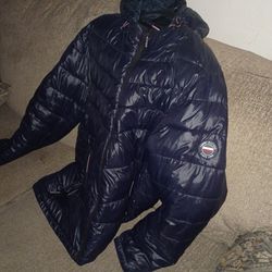 Tommy Hilfiger  Puffer Jacket Size XXL