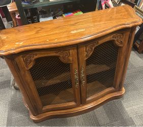 Shorter Hutch / Cabinet