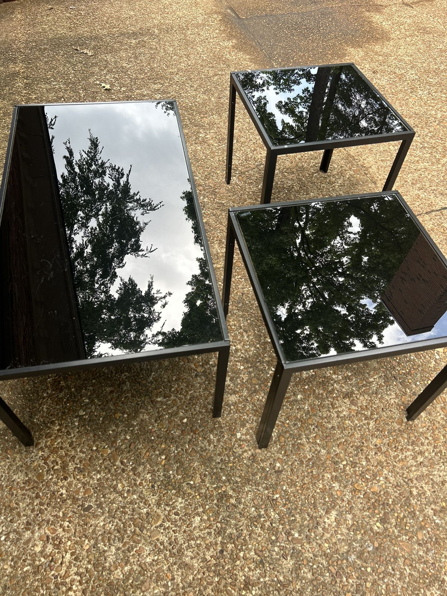 Coffee Table with 2 End Tables