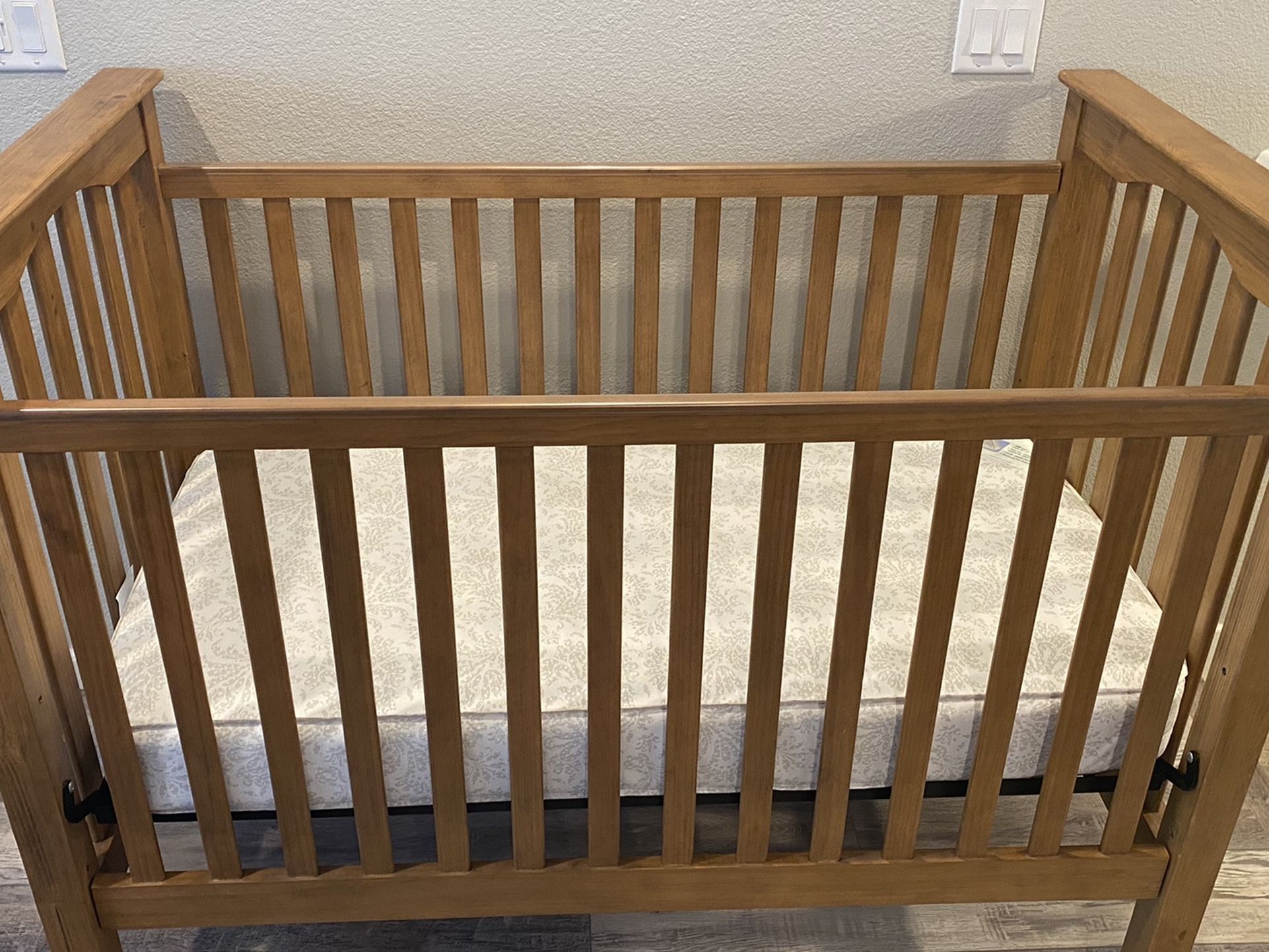 Crib - Pottery Barn Kendall Honey Color