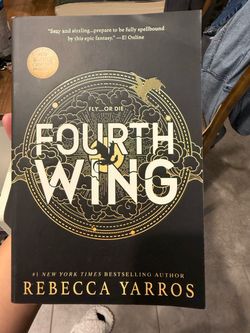 Fourth Wing with bonus chapters