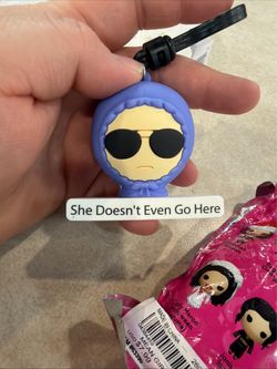 Mean girls “She dont even go here” Bag Clip
