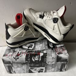 Air Jordan 4 Size 4. ##4989