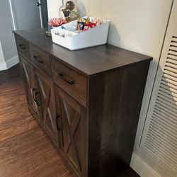 Dark Brown Kitchen Cabinet / Organized