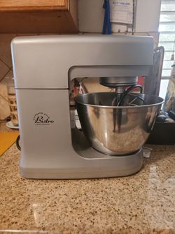 Stainless steel mixing bowl, Wolfgang Puck Bistro Collection Tilt Head Stand Mixer.