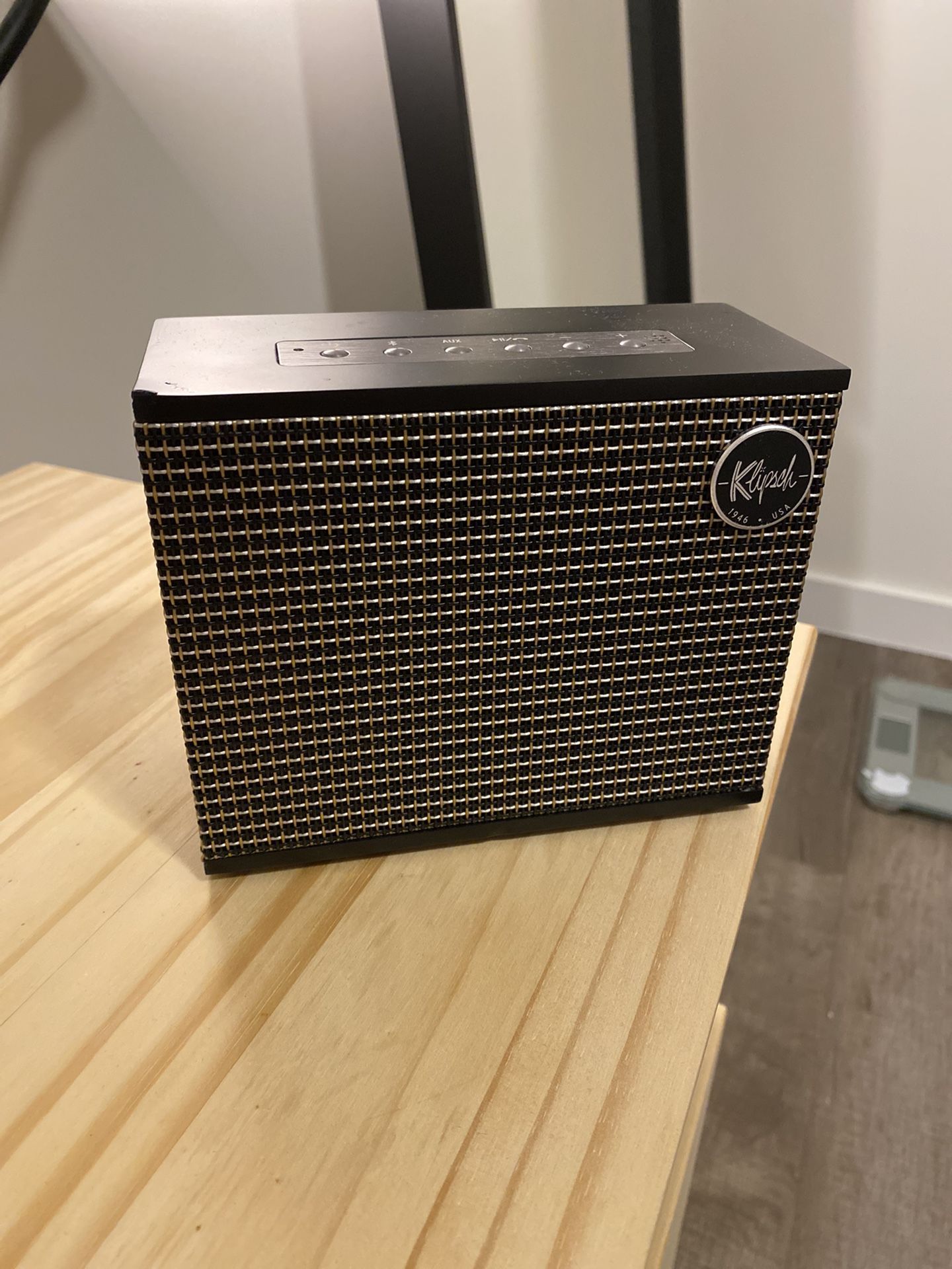 	Klipsch - Heritage Series Groove Portable Bluetooth Speaker - Matte Black