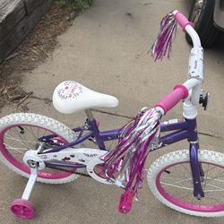 18” Huffy SeaStar wth training wheels