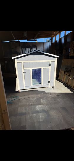 DOG HOUSE (BUILD TO ORDER)