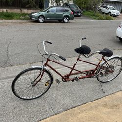Vintage 1973 Schwinn 3-speed Tandem Bicycle. 