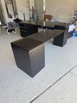 Free Executive office Desk