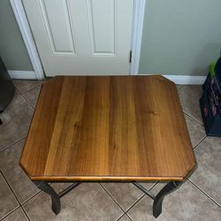 2 Wood tables
