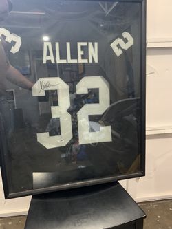 Marcus Allen Signed Jersey