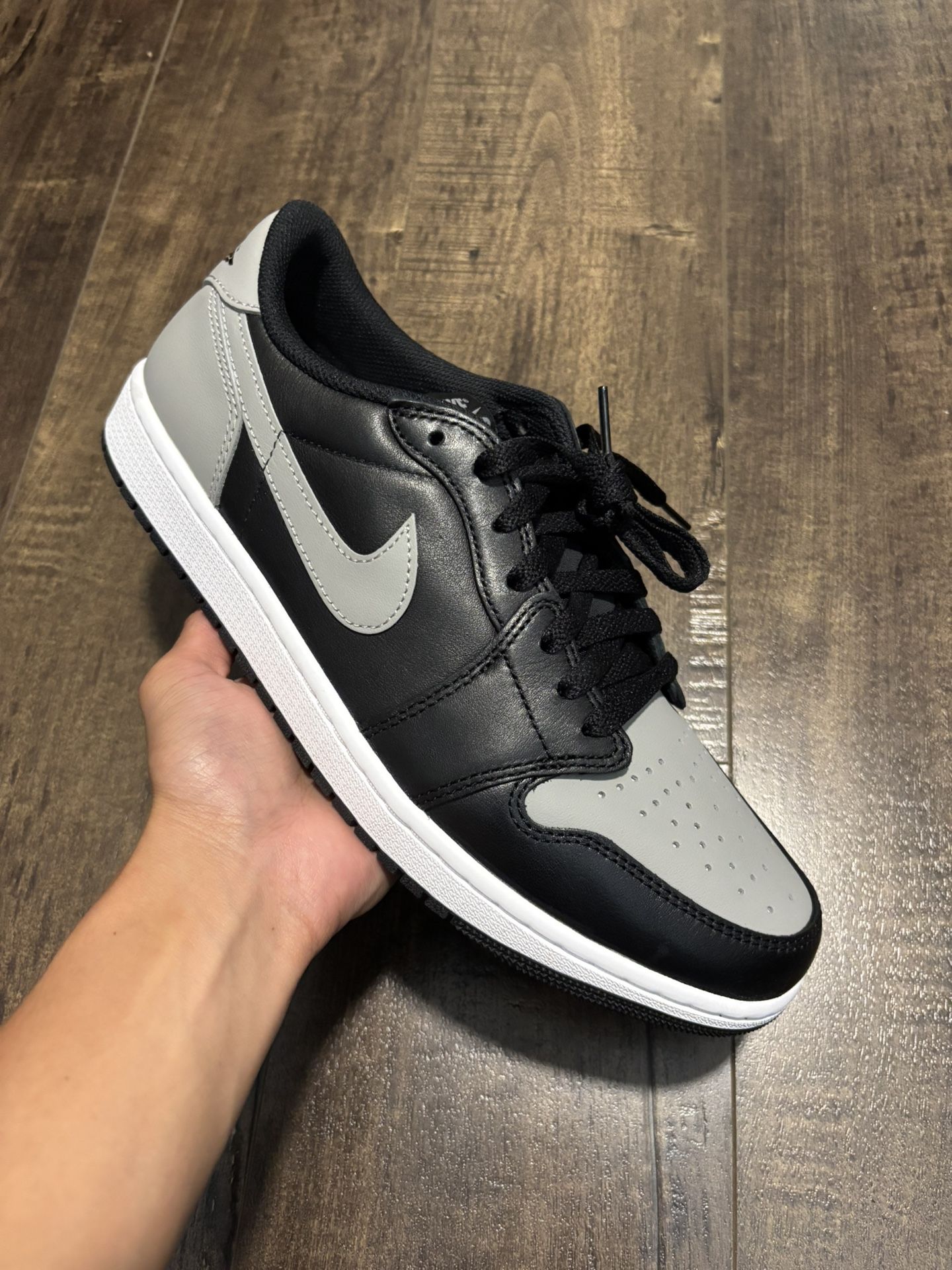 Jordan 1 Low Shadow
