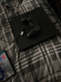 PS4 slim